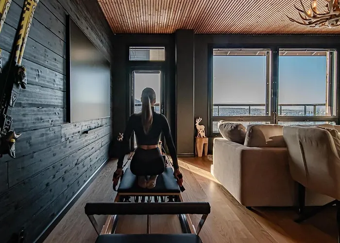 Levi Arctic Penthouse Slope-side&pilates Reformer