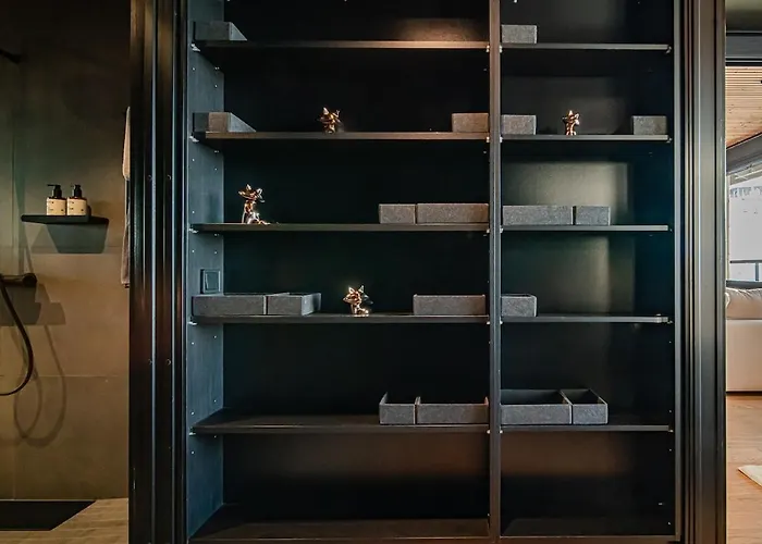 Levi Arctic Penthouse Slope-side&pilates Reformer